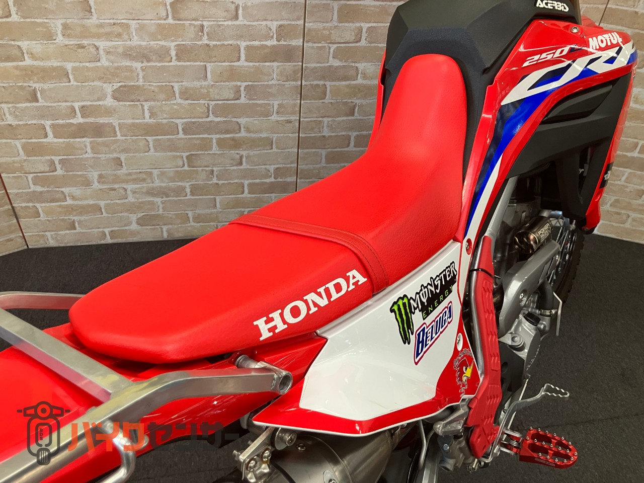 CRF250L SP忠男パワーボックス　ヨシムラサイレンサー　スクリーン　ナックルガード　ビックタンク　ワイドペグ　キャリア等カスタム_7