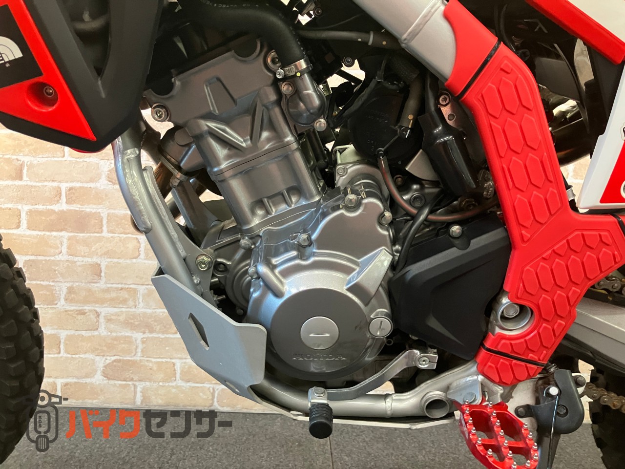 CRF250L SP忠男パワーボックス　ヨシムラサイレンサー　スクリーン　ナックルガード　ビックタンク　ワイドペグ　キャリア等カスタム_18