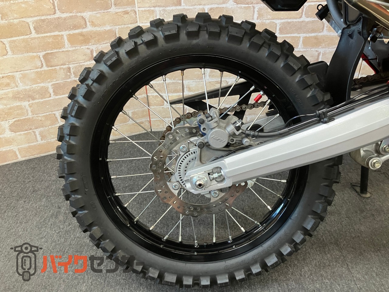 CRF250L SP忠男パワーボックス　ヨシムラサイレンサー　スクリーン　ナックルガード　ビックタンク　ワイドペグ　キャリア等カスタム_40