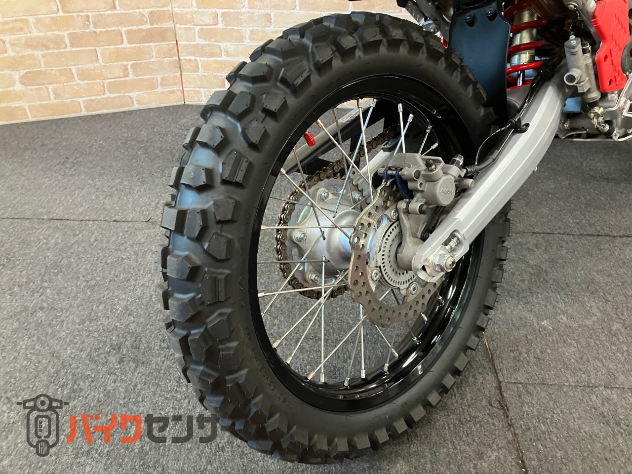 CRF250L SP忠男パワーボックス　ヨシムラサイレンサー　スクリーン　ナックルガード　ビックタンク　ワイドペグ　キャリア等カスタム_42