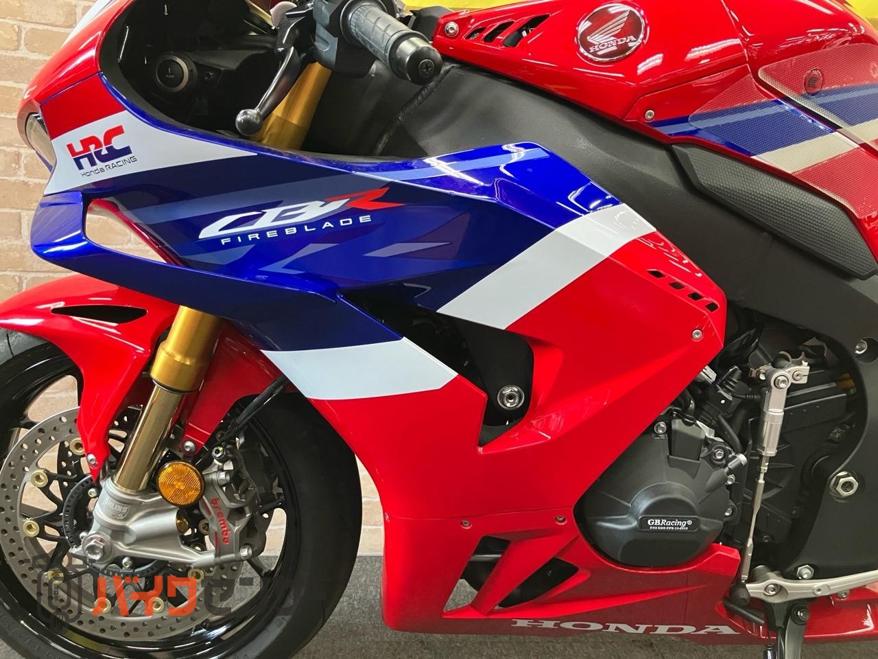 CBR1000RR-R　SP　GBレーシングカバー　スモークスクリーン　ETC ブレンボ　オーリンズ装着モデル_15