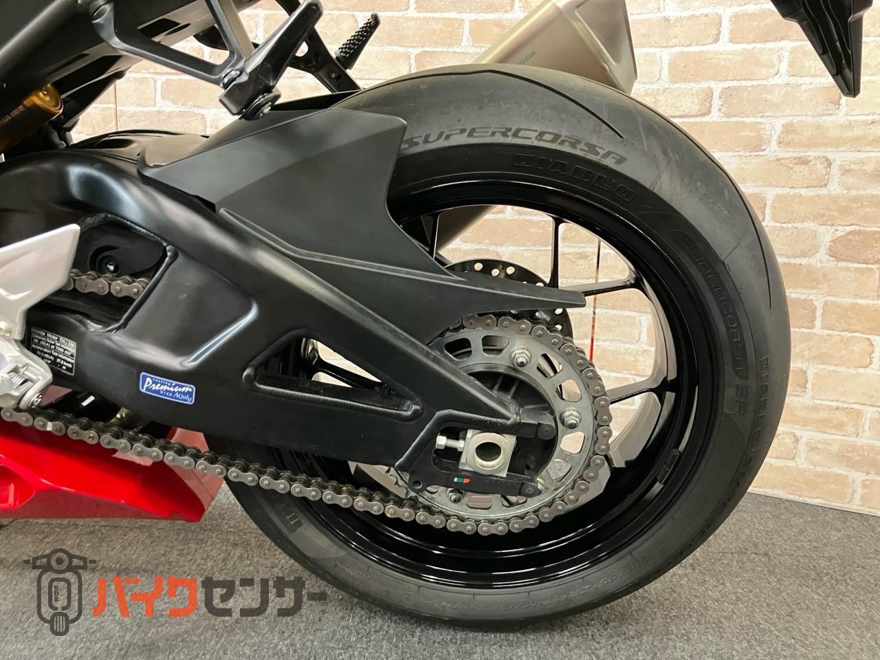 CBR1000RR-R　SP　GBレーシングカバー　スモークスクリーン　ETC ブレンボ　オーリンズ装着モデル_19