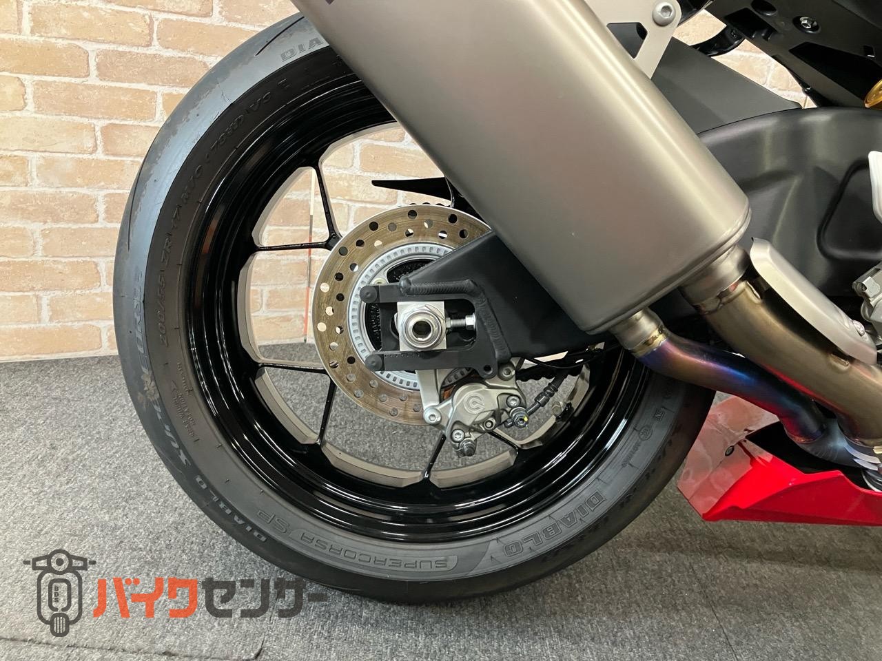 CBR1000RR-R　SP　GBレーシングカバー　スモークスクリーン　ETC ブレンボ　オーリンズ装着モデル_35