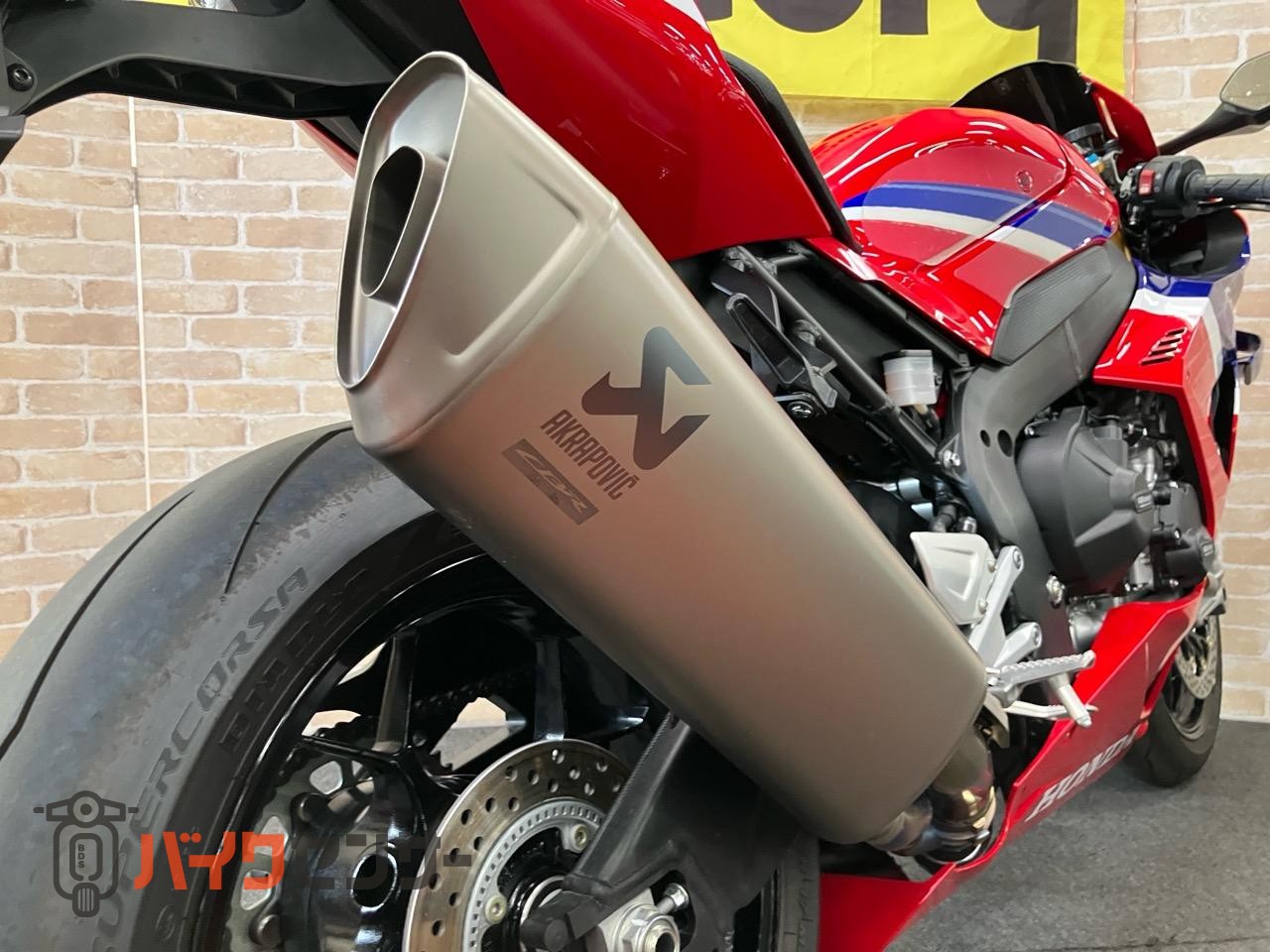 CBR1000RR-R　SP　GBレーシングカバー　スモークスクリーン　ETC ブレンボ　オーリンズ装着モデル_40