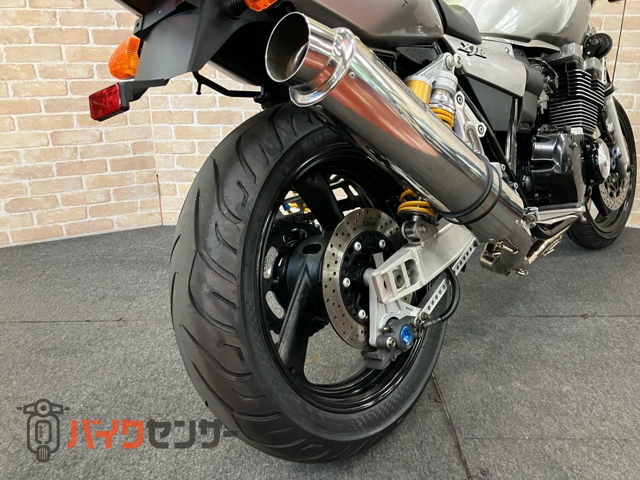 XJR400R オーリンズサスペンション　MOSキャリパー　WR'Sフルエキゾースト装着_23