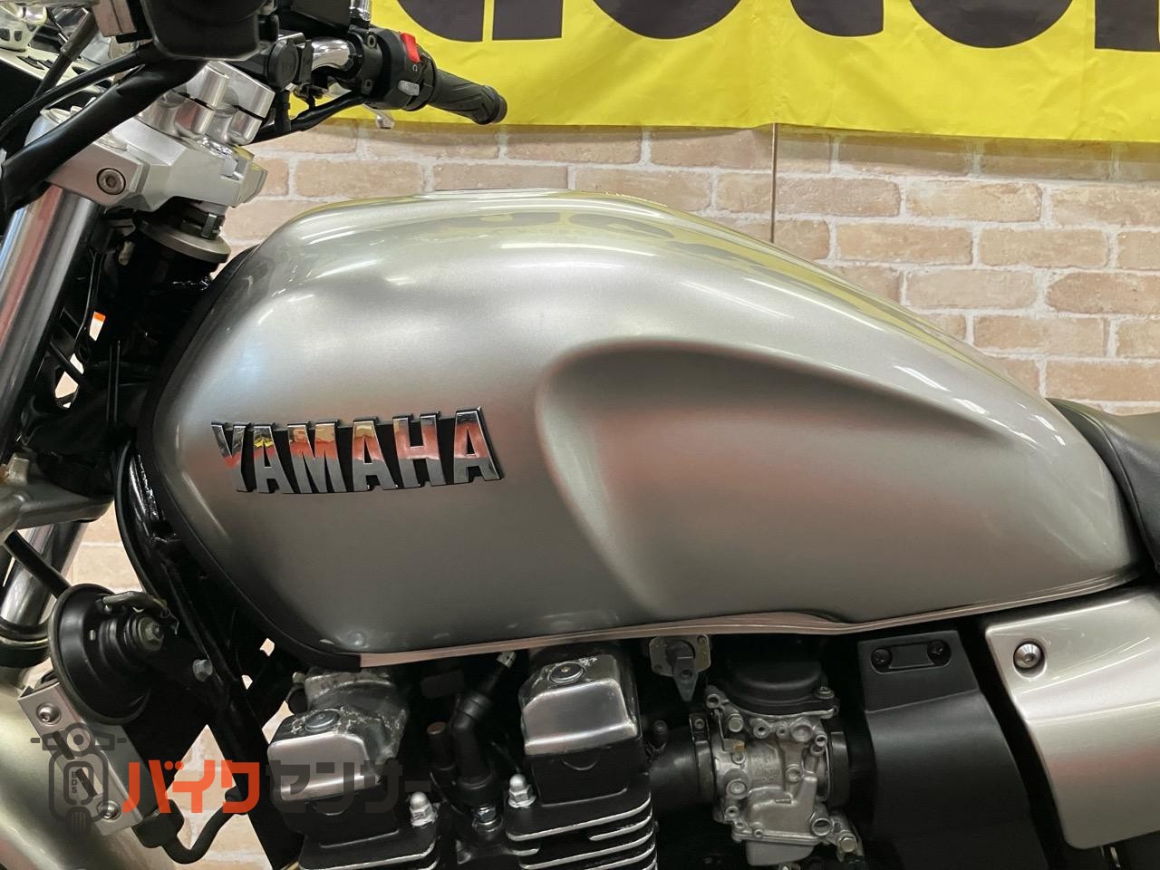 XJR400R オーリンズサスペンション　MOSキャリパー　WR'Sフルエキゾースト装着_27