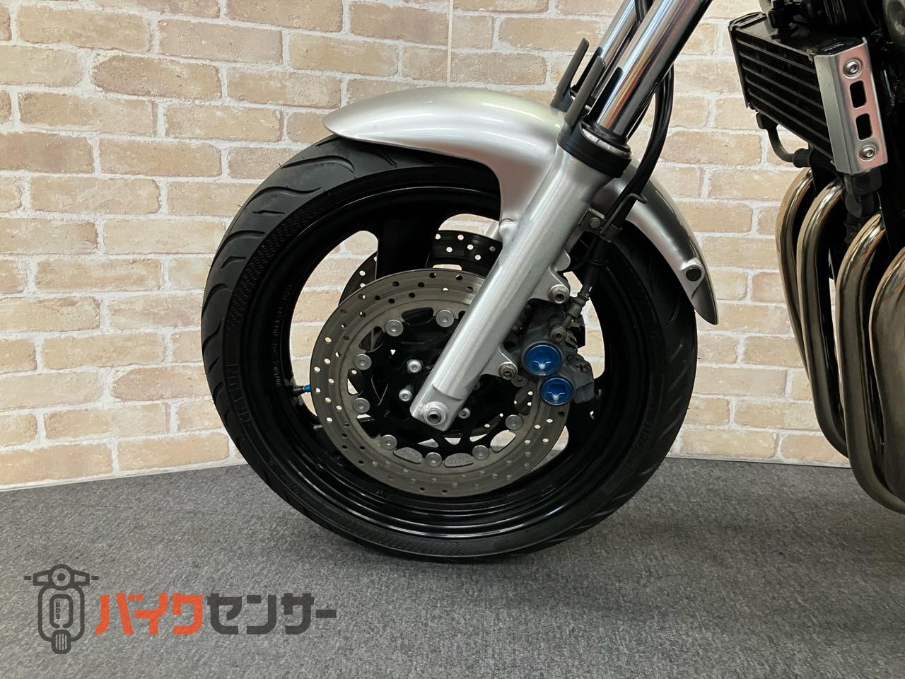 XJR400R オーリンズサスペンション　MOSキャリパー　WR'Sフルエキゾースト装着_28