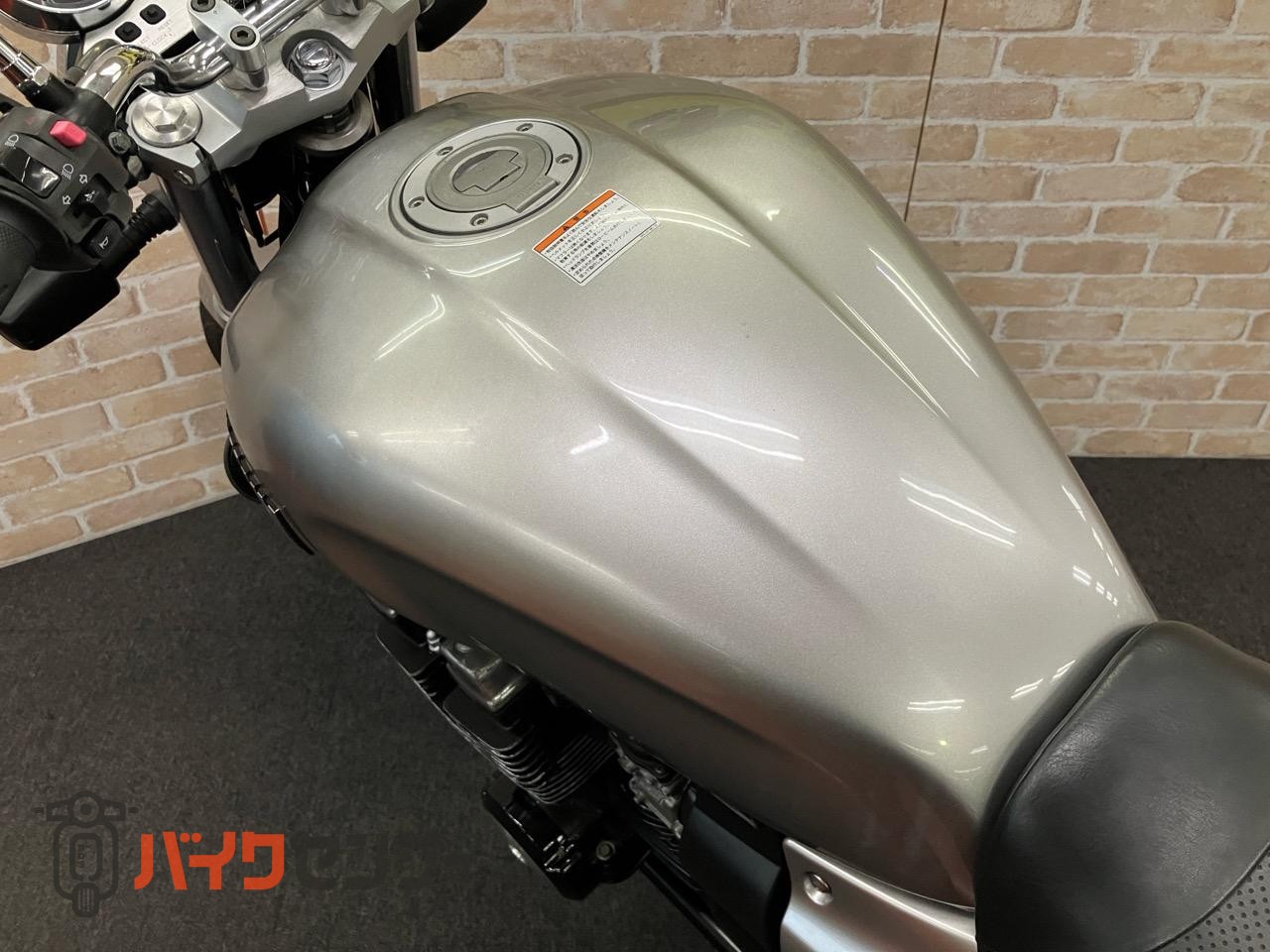 XJR400R オーリンズサスペンション　MOSキャリパー　WR'Sフルエキゾースト装着_35