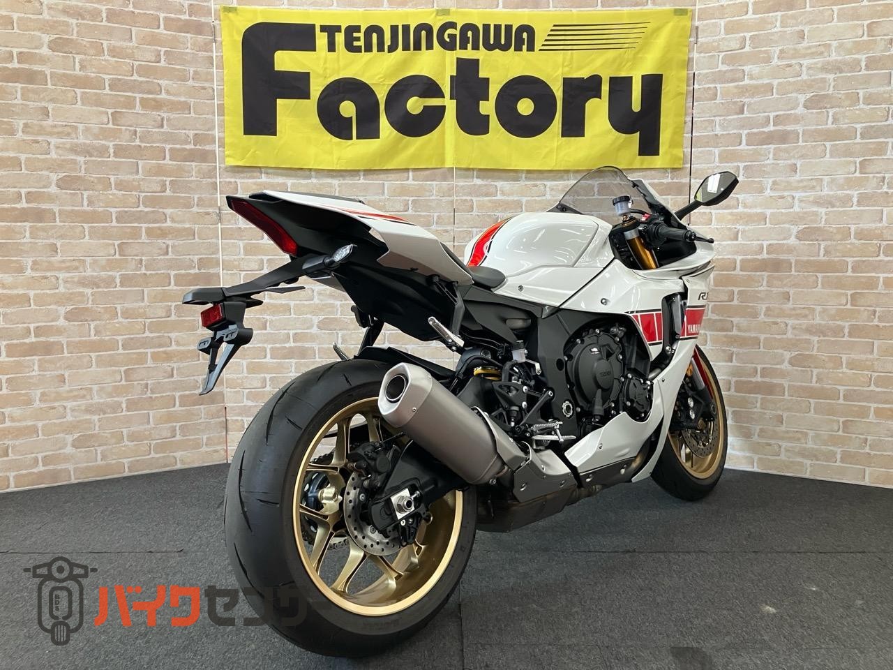 YZF-R1　2022年　RN65Jモデル　WGP参戦60周年アニバーサリーカラー_4