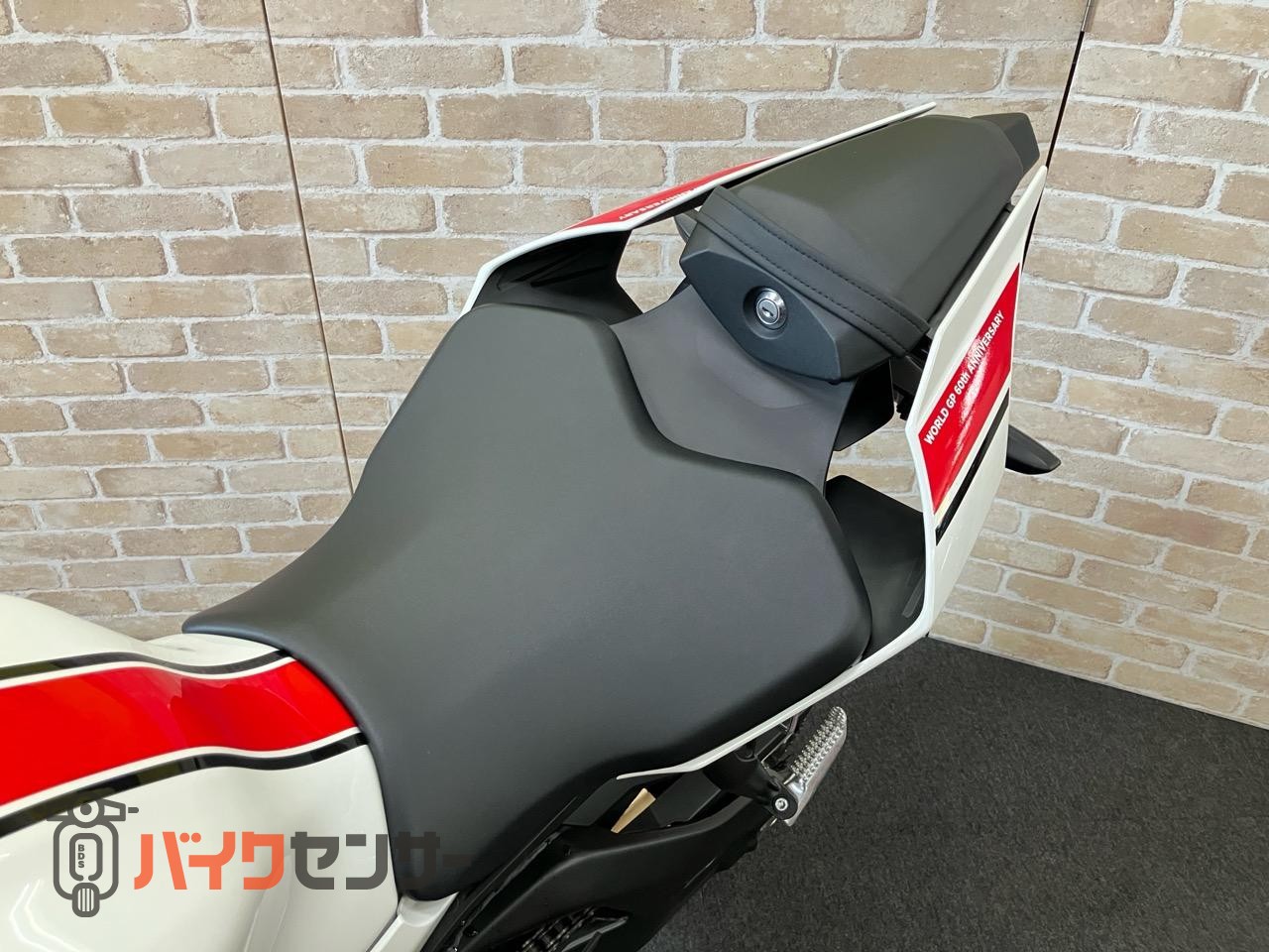 YZF-R1　2022年　RN65Jモデル　WGP参戦60周年アニバーサリーカラー_21