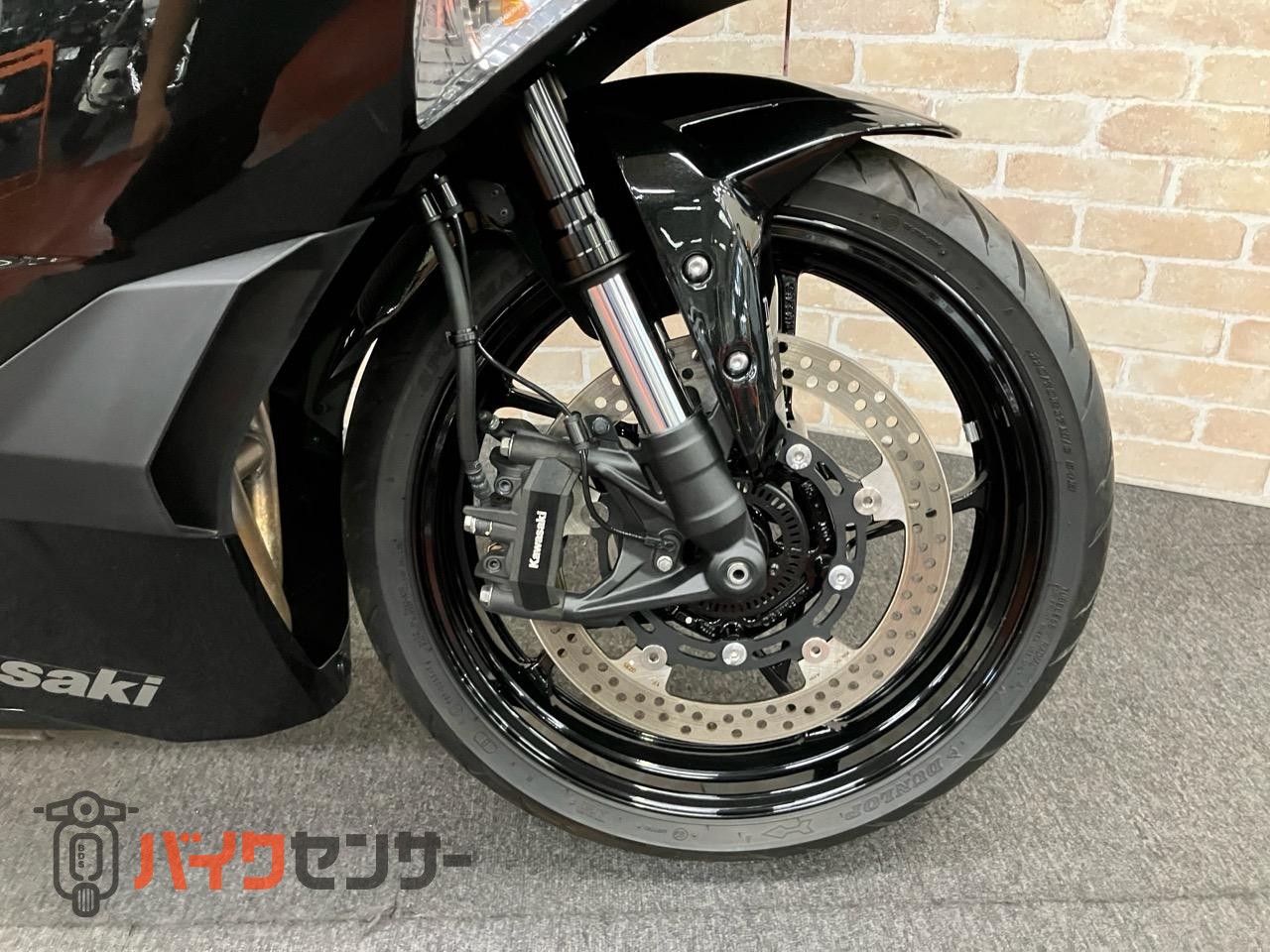 NINJA ZX-25R サイドスライダー　クイックシフター　ETC スマホホルダー装着_11