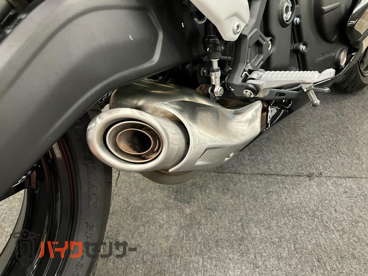 NINJA ZX-25R サイドスライダー　クイックシフター　ETC スマホホルダー装着_18