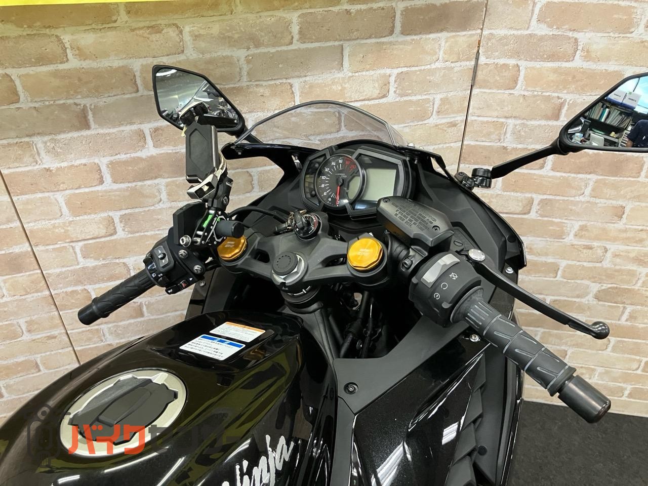 NINJA ZX-25R サイドスライダー　クイックシフター　ETC スマホホルダー装着_38