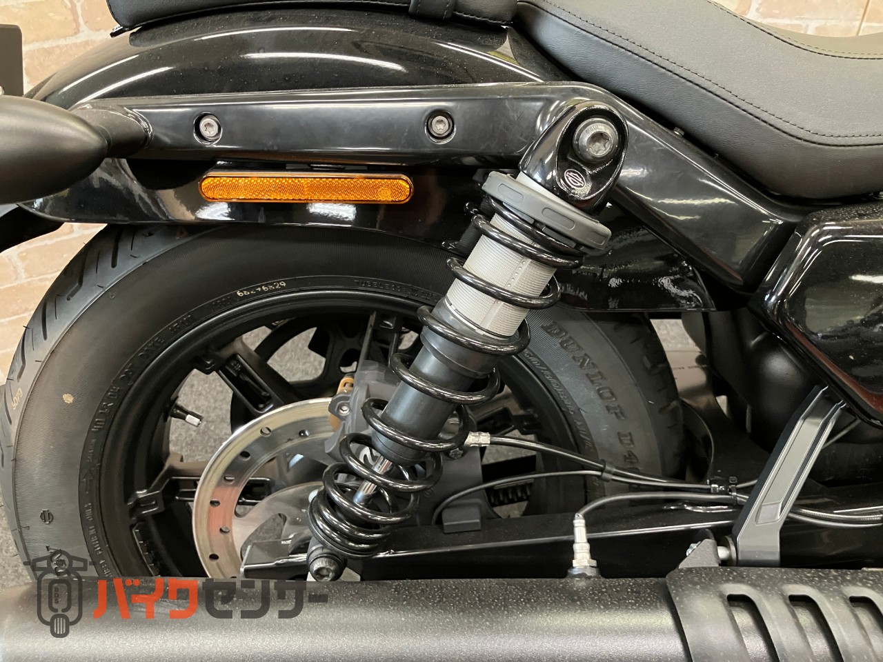RH975 ナイトスター 　ハーレー純正OP エンジンカバー　グリップ　ステップ　装着_16