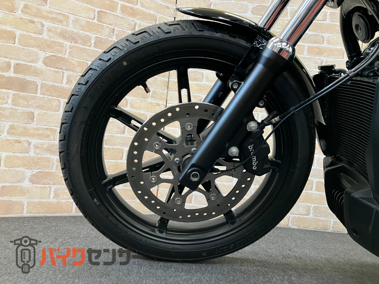 RH975 ナイトスター 　ハーレー純正OP エンジンカバー　グリップ　ステップ　装着_26