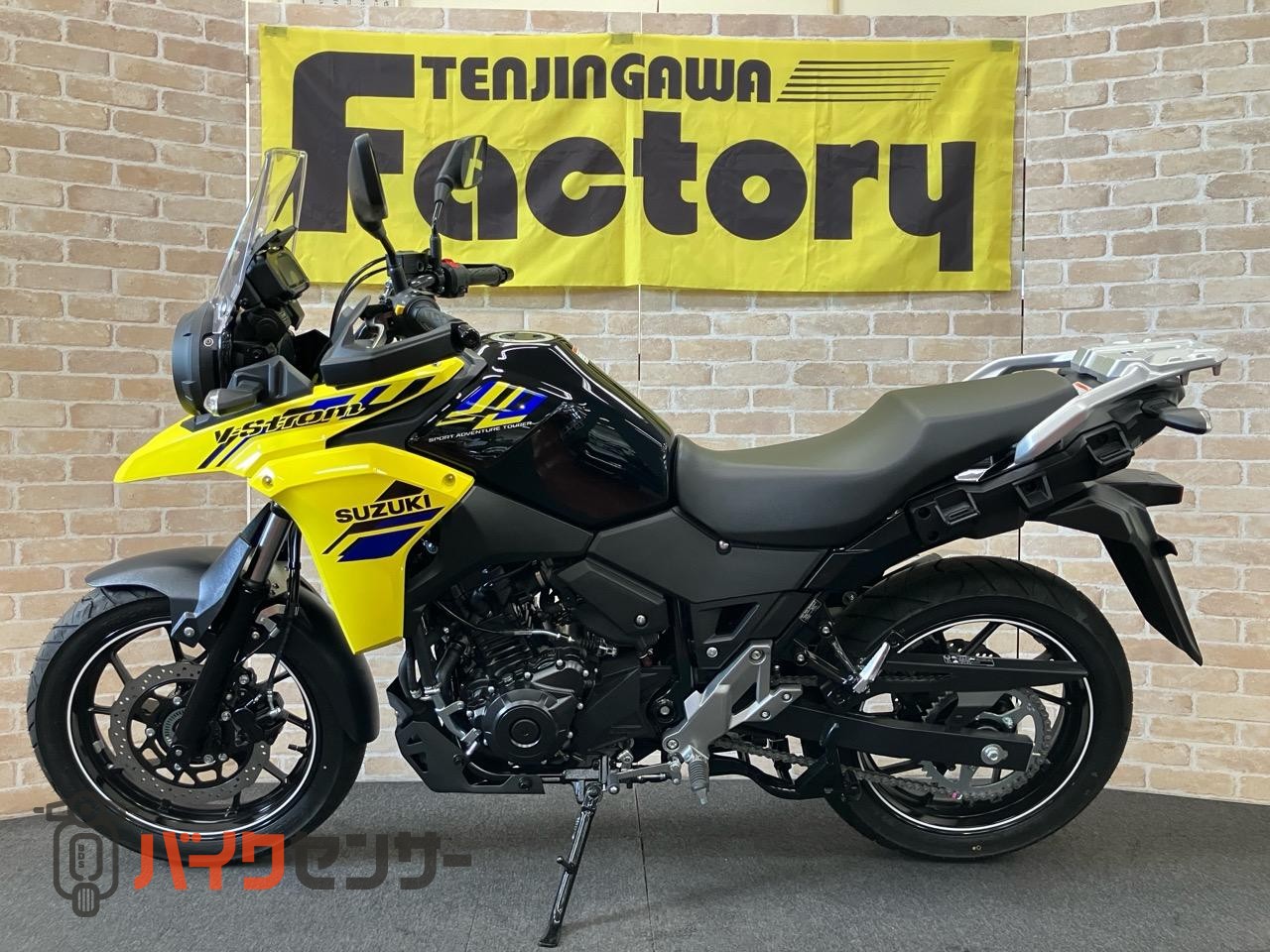 Vストローム250 M4モデル　２気筒エンジン_1