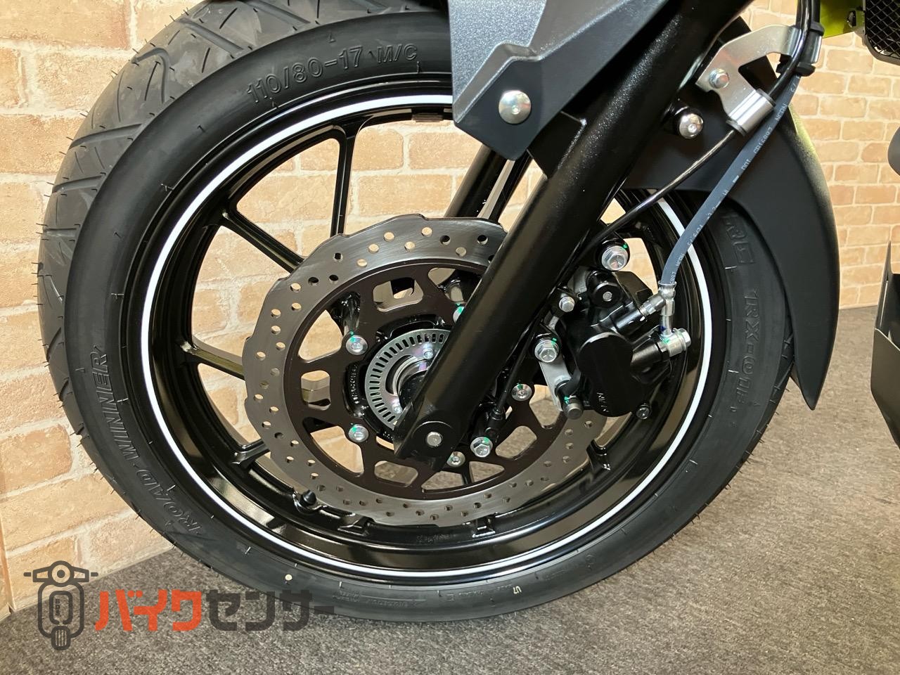 Vストローム250 M4モデル　２気筒エンジン_15