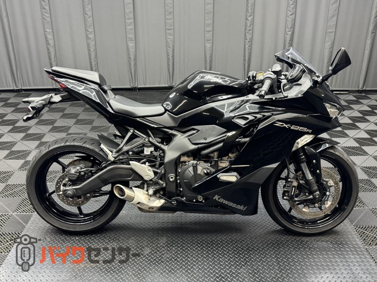 カワサキ NINJA ZX-25R 純OPフレームスライダー ETC2.0 B538122