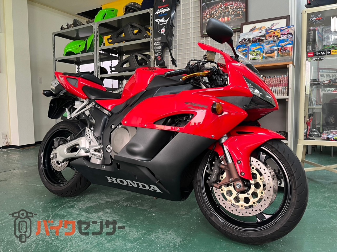 ホンダ CBR1000RR 2005年式 前期モデル モリワキマフラー 左右