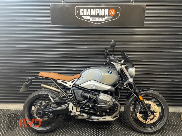 R nineTスクランブラー　へプコエンジンガード　OPハイシート付　ウィンドシールド　スタンドエンド　ＥＴＣ２．０　純正アクラポ