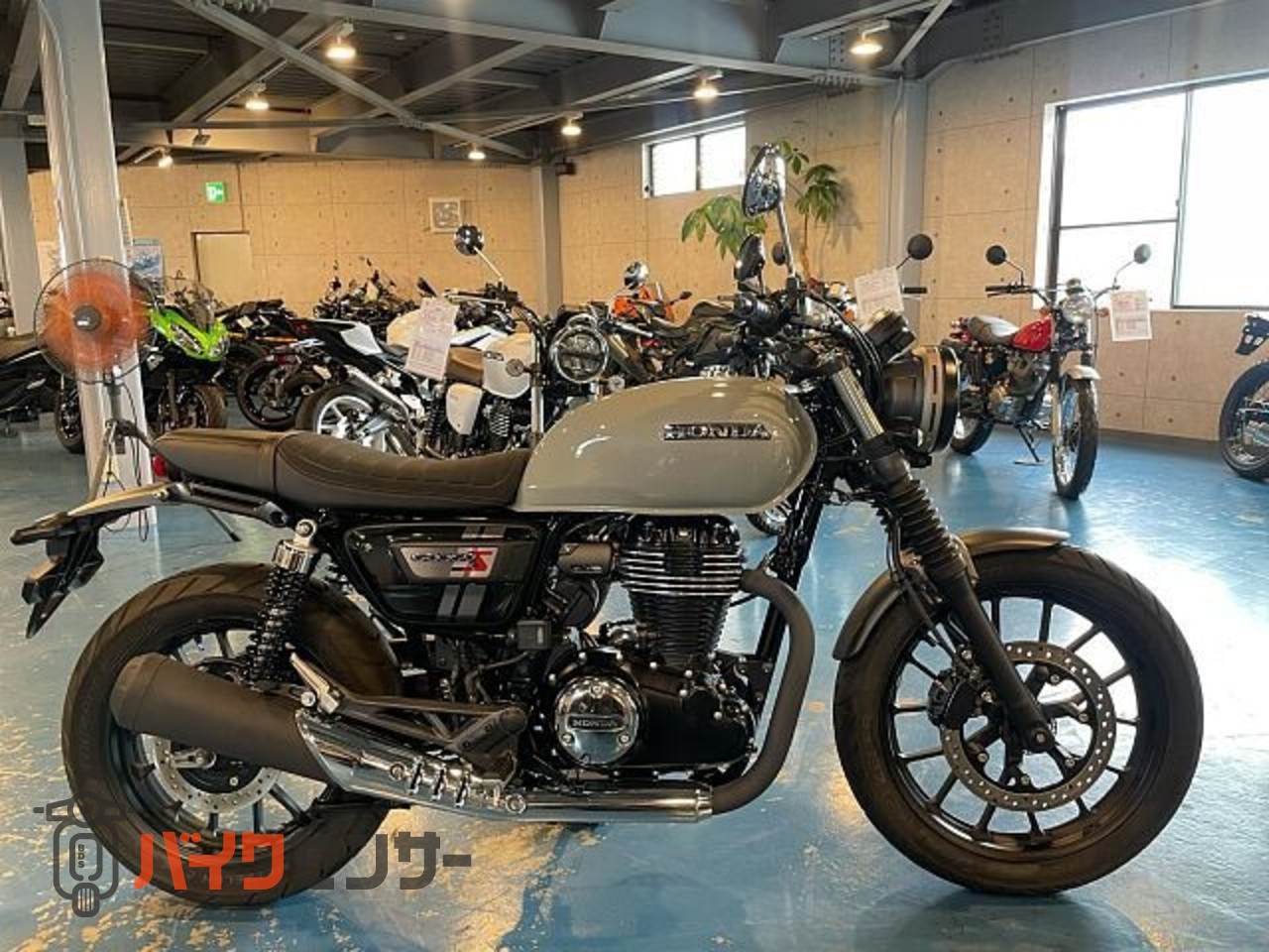 HONDA 未使用 GB350S グレー タンク ノーブランド 汎用タンクパッド グレー のパーツレビュー