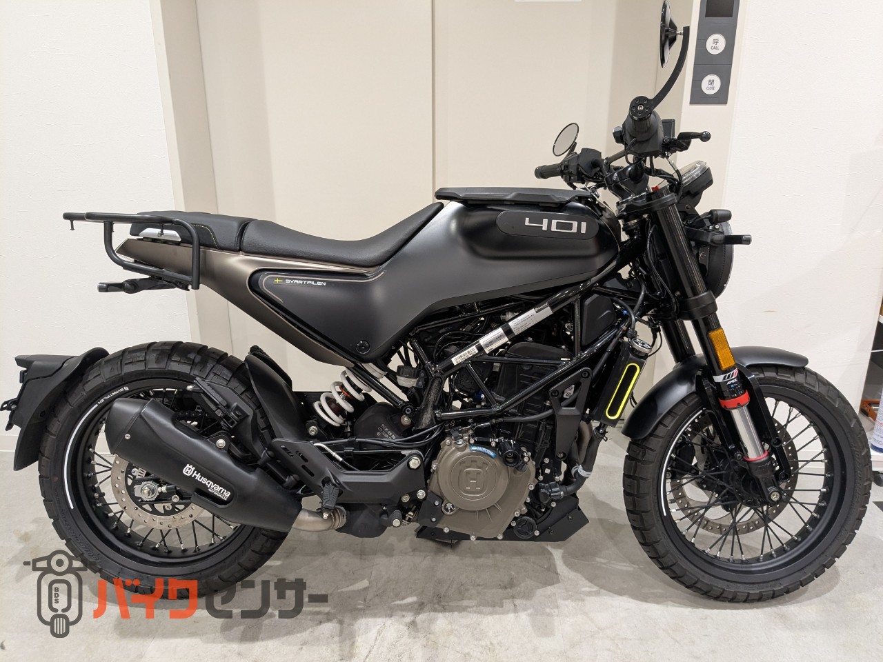 ハスクバーナ スヴァルトピレン401 ローダウン＆オプション多数