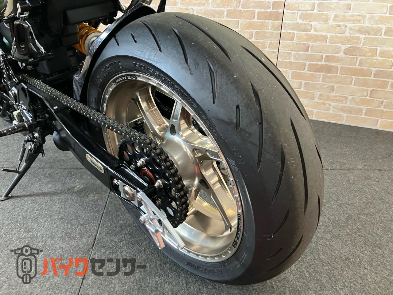 Z900RS　OZホイール　ウィリーパーツ多数　ブレンボ　SP忠男　オーリンズ　ロングテール　シート　フルカスタム仕様_6
