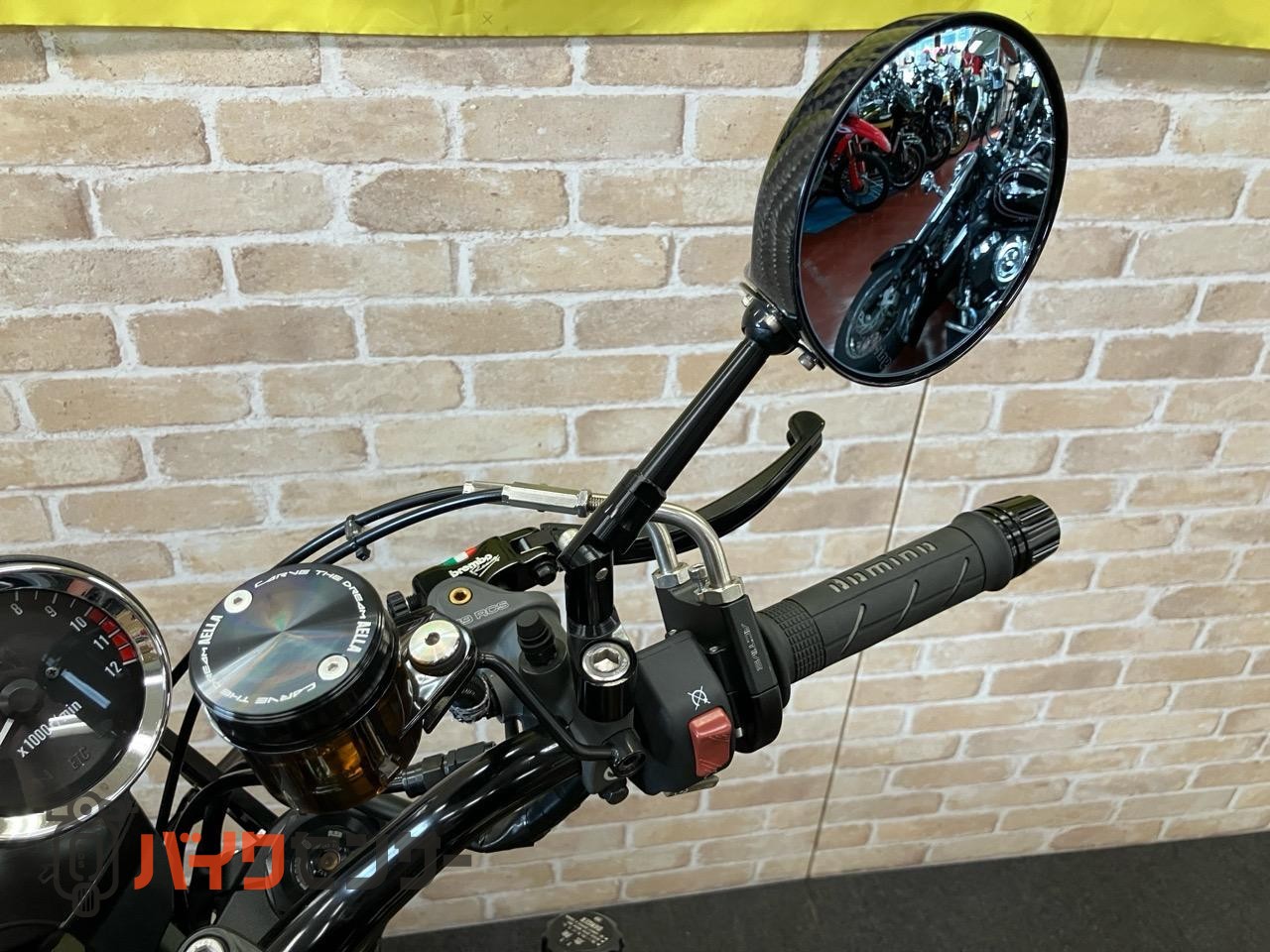 Z900RS　OZホイール　ウィリーパーツ多数　ブレンボ　SP忠男　オーリンズ　ロングテール　シート　フルカスタム仕様_11