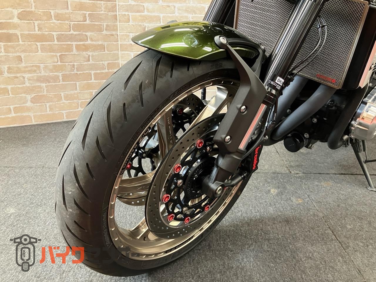 Z900RS　OZホイール　ウィリーパーツ多数　ブレンボ　SP忠男　オーリンズ　ロングテール　シート　フルカスタム仕様_35