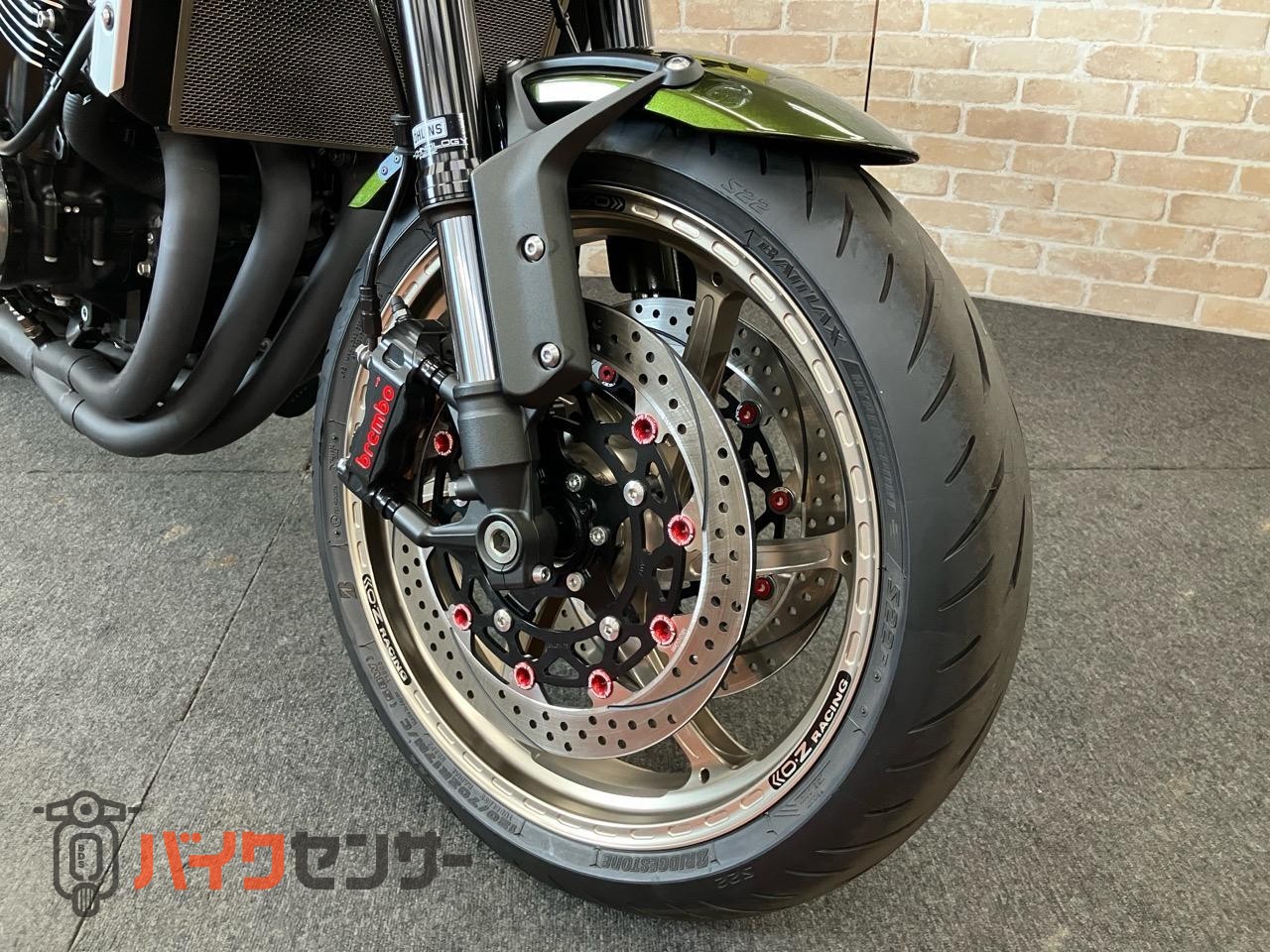 Z900RS　OZホイール　ウィリーパーツ多数　ブレンボ　SP忠男　オーリンズ　ロングテール　シート　フルカスタム仕様_39