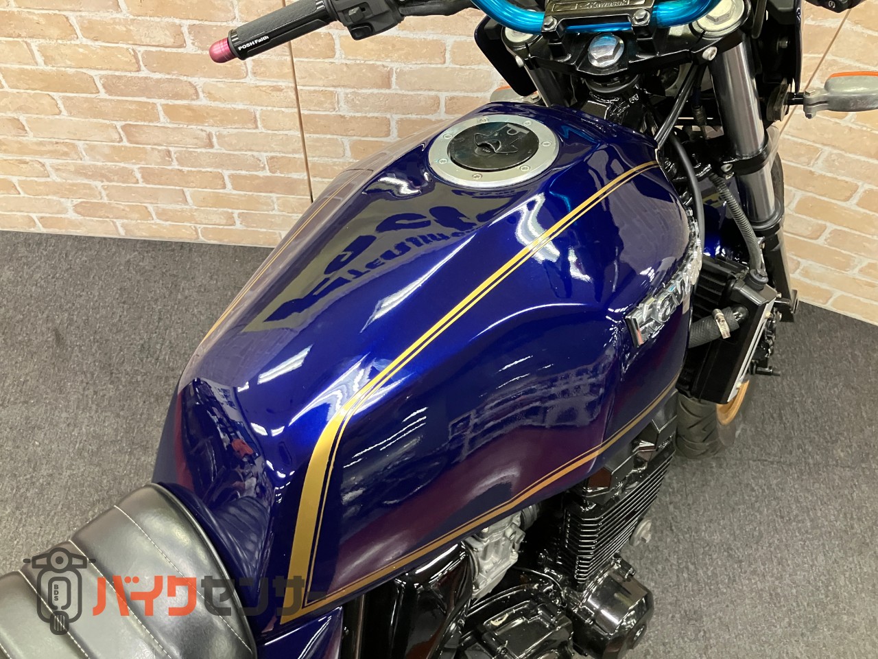 ZRX400　ＺＲＸ４００　マーク２カラー＆ゴールドホイールオリジナルペイント　モリワキショート　マルチリフレクター　社外リアサス_15
