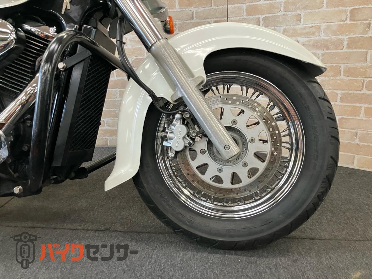 イントルーダー400クラシック スポークホイール　Vツインアメリカン　エンジンガード_32