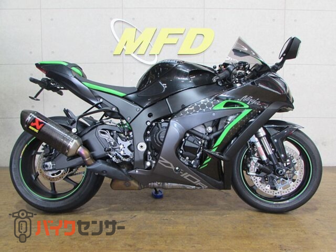 ※キャッチー出品※ AKRAPOVIC アクラポビッチ SLIP ON LINE カーボン Ninja ZX-25R