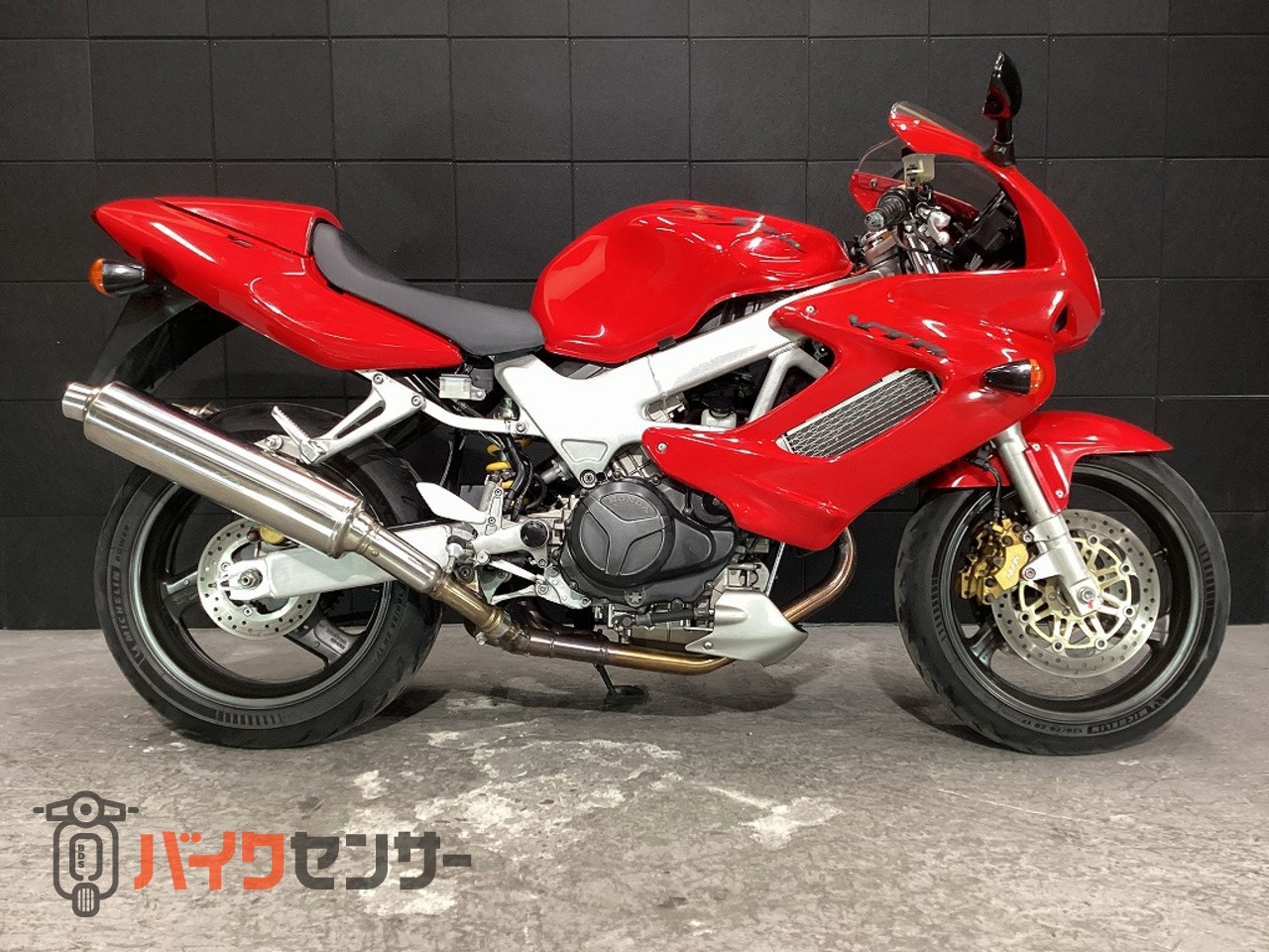 【走行OK!車検付!逆車!】ホンダ VTR1000F V型2気筒エンジン 大型 走行OK!車検付!逆車!】ホンダ VTR1000F V型2気筒エンジン 大型 【公式