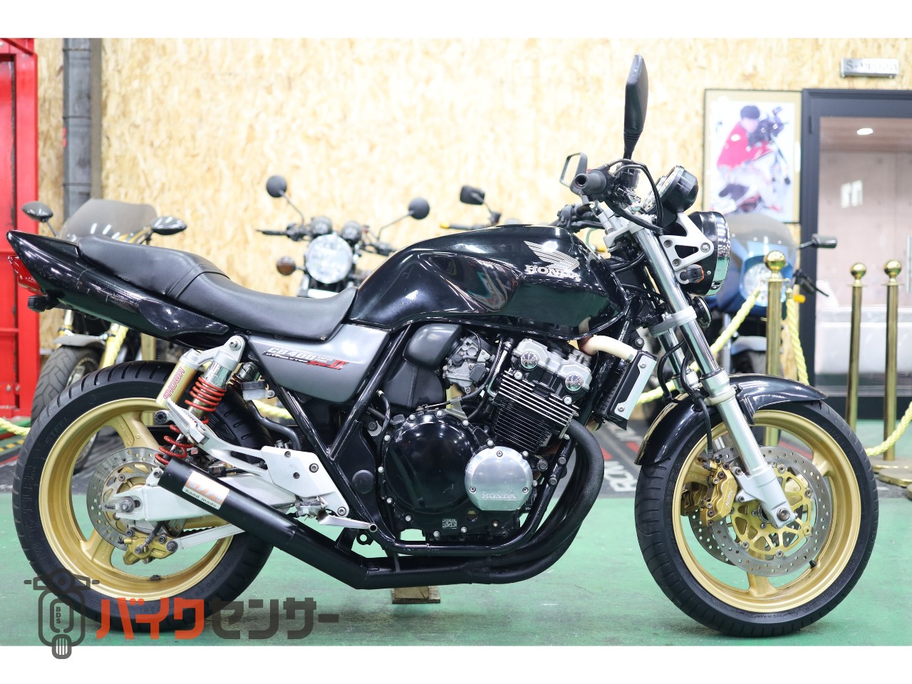 cb400sb nc39 カスタム ホンダ CB400 SUPER FOUR VTEC SPEC2 NC39 モリワキ JMCA カスタム多数