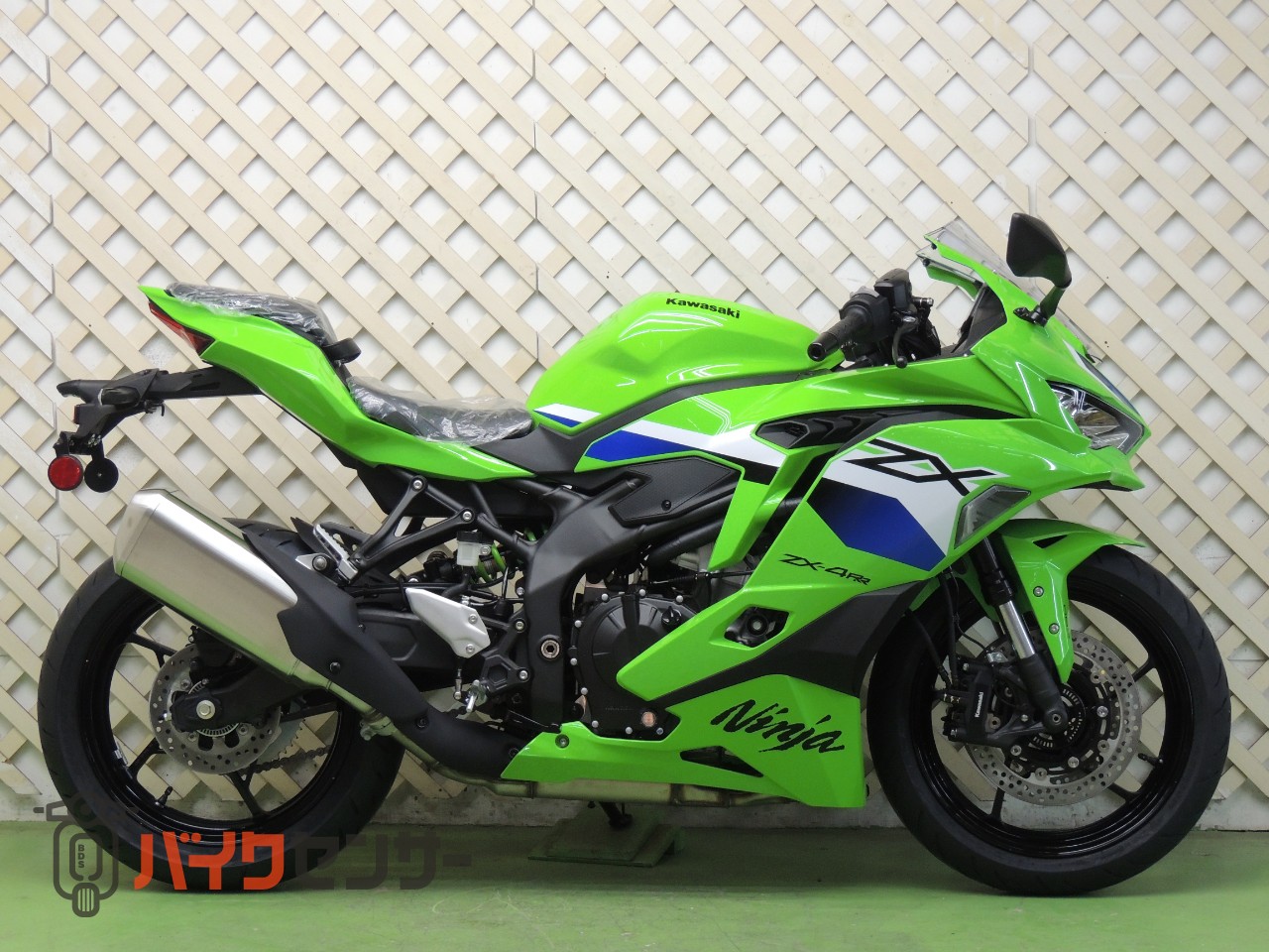 ⭐︎R出品⭐︎ カワサキ Ninja ZX-4RR SE RSFAN KRT 地域限定価格60km以内