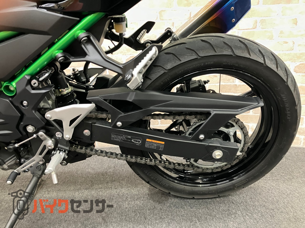 Z250 トリックスターイカヅチサイレンサー_11