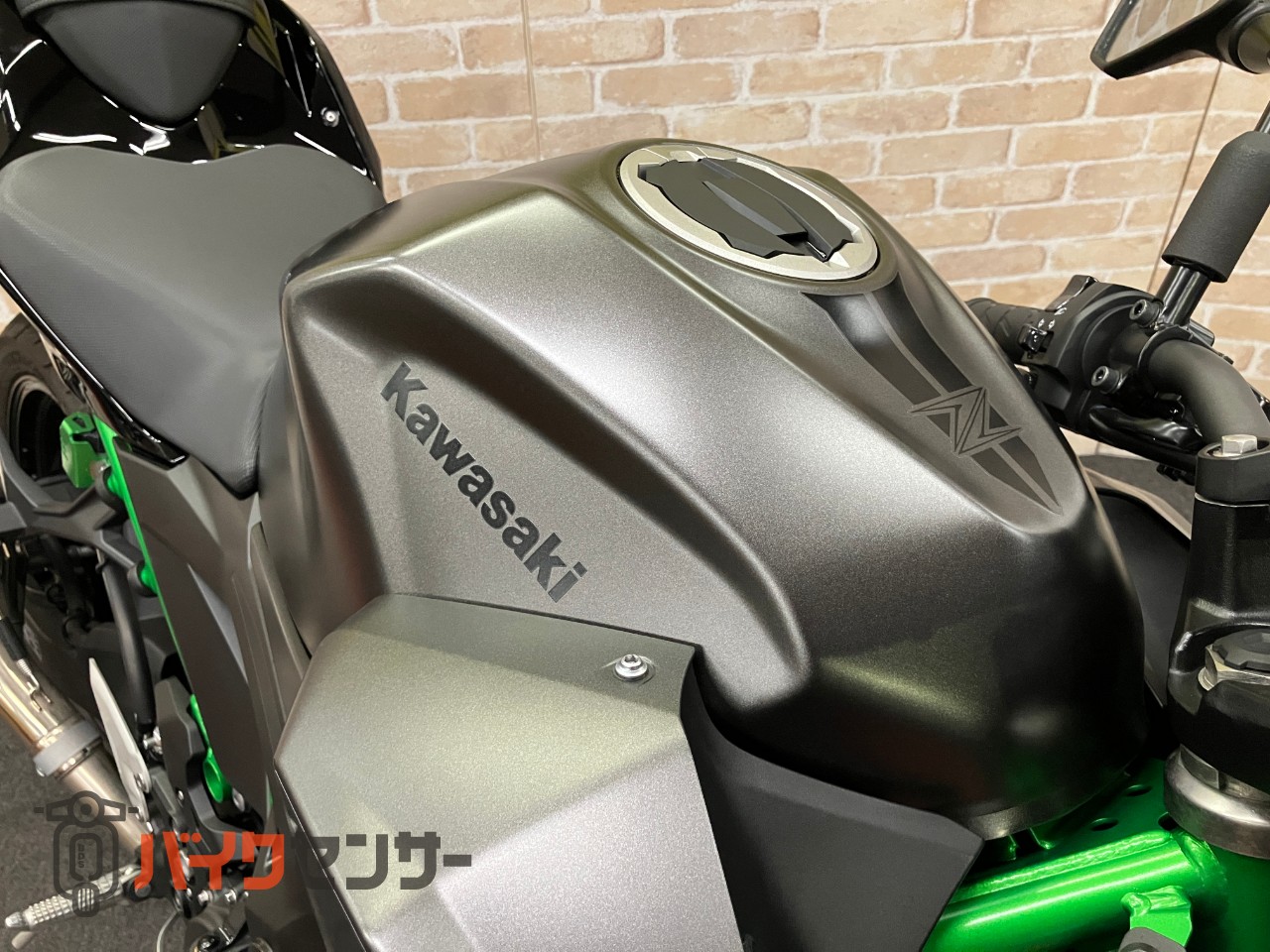 Z250 トリックスターイカヅチサイレンサー_21