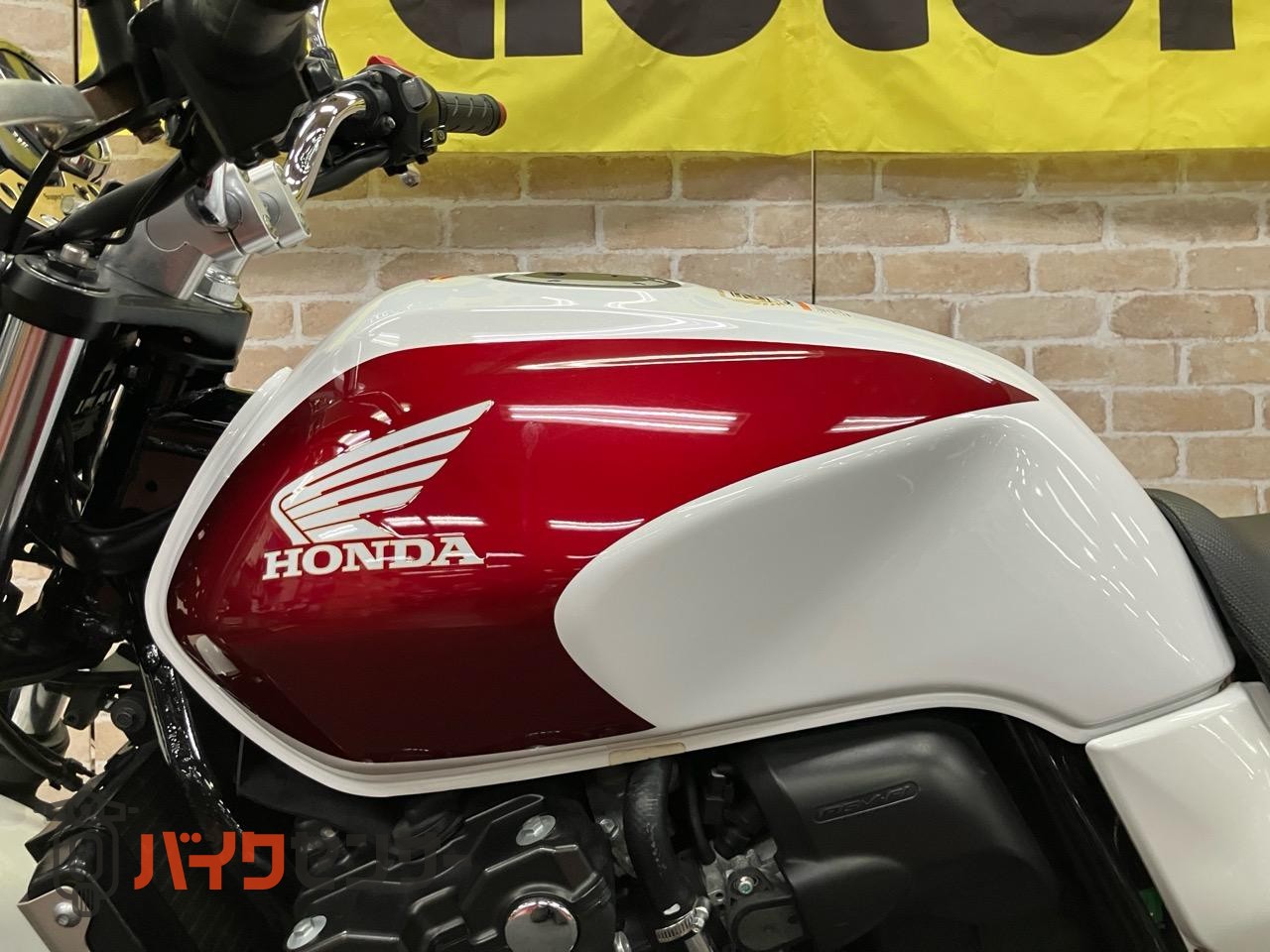 CB400 SUPER FOUR VTEC REVO　25周年記念モデル　ワイバンスリップオンマフラー　ETC_11