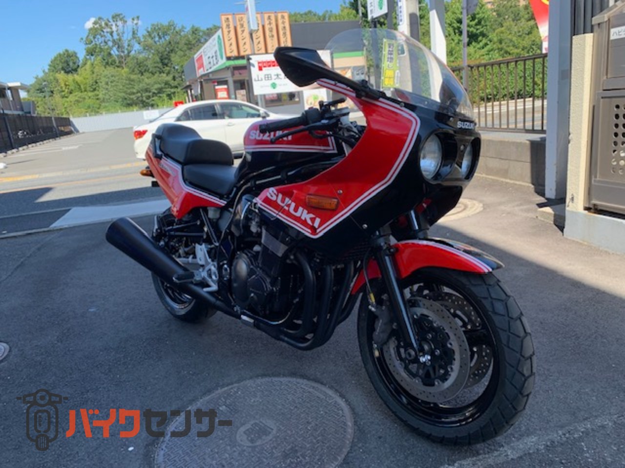 スズキ GS1200SS ヨシムラカラー 油冷式 直列4気筒DOHCエンジン