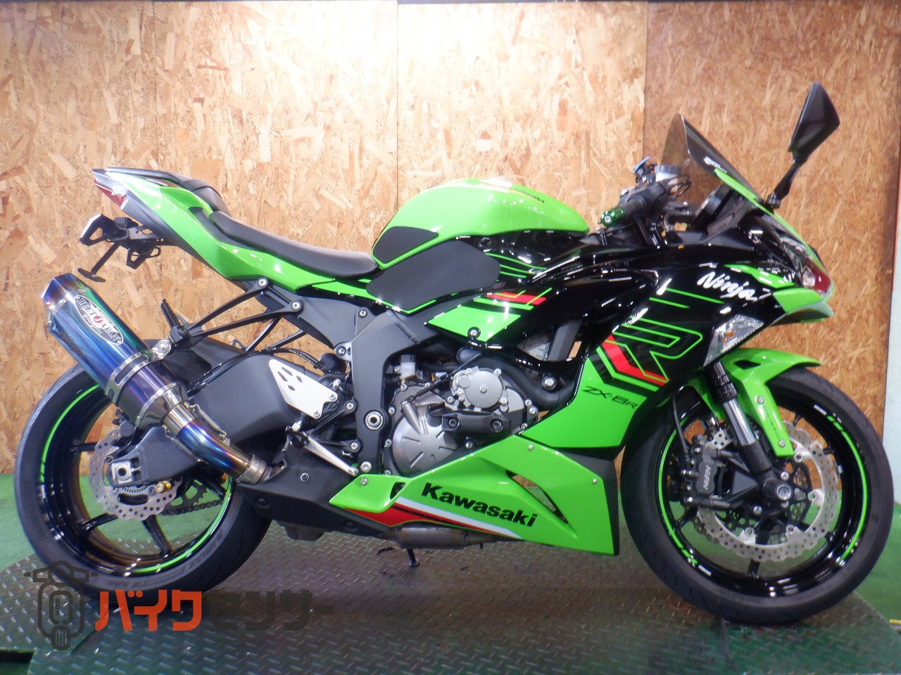 カワサキ NINJA ZX-6R 2023年モデルKRTエディション