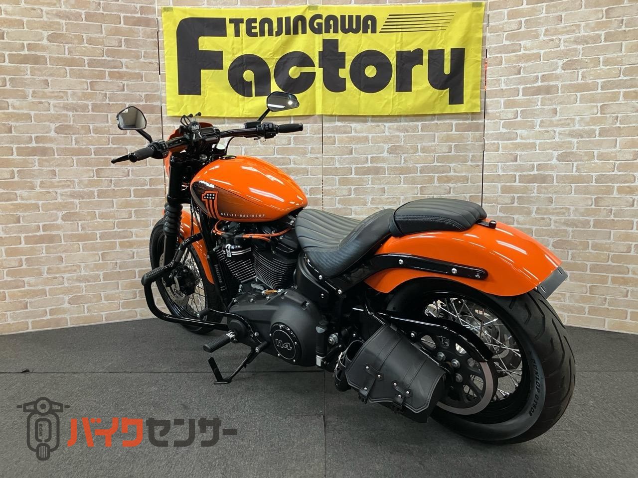 FXBBS ソフテイルストリートボブ114　BASSANIマフラー　エアクリ　イグニッションコイル　リアサスハイパープロ　フェンダーレス等_5
