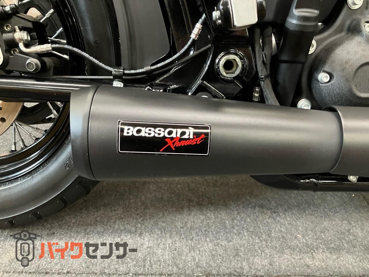 FXBBS ソフテイルストリートボブ114　BASSANIマフラー　エアクリ　イグニッションコイル　リアサスハイパープロ　フェンダーレス等_8