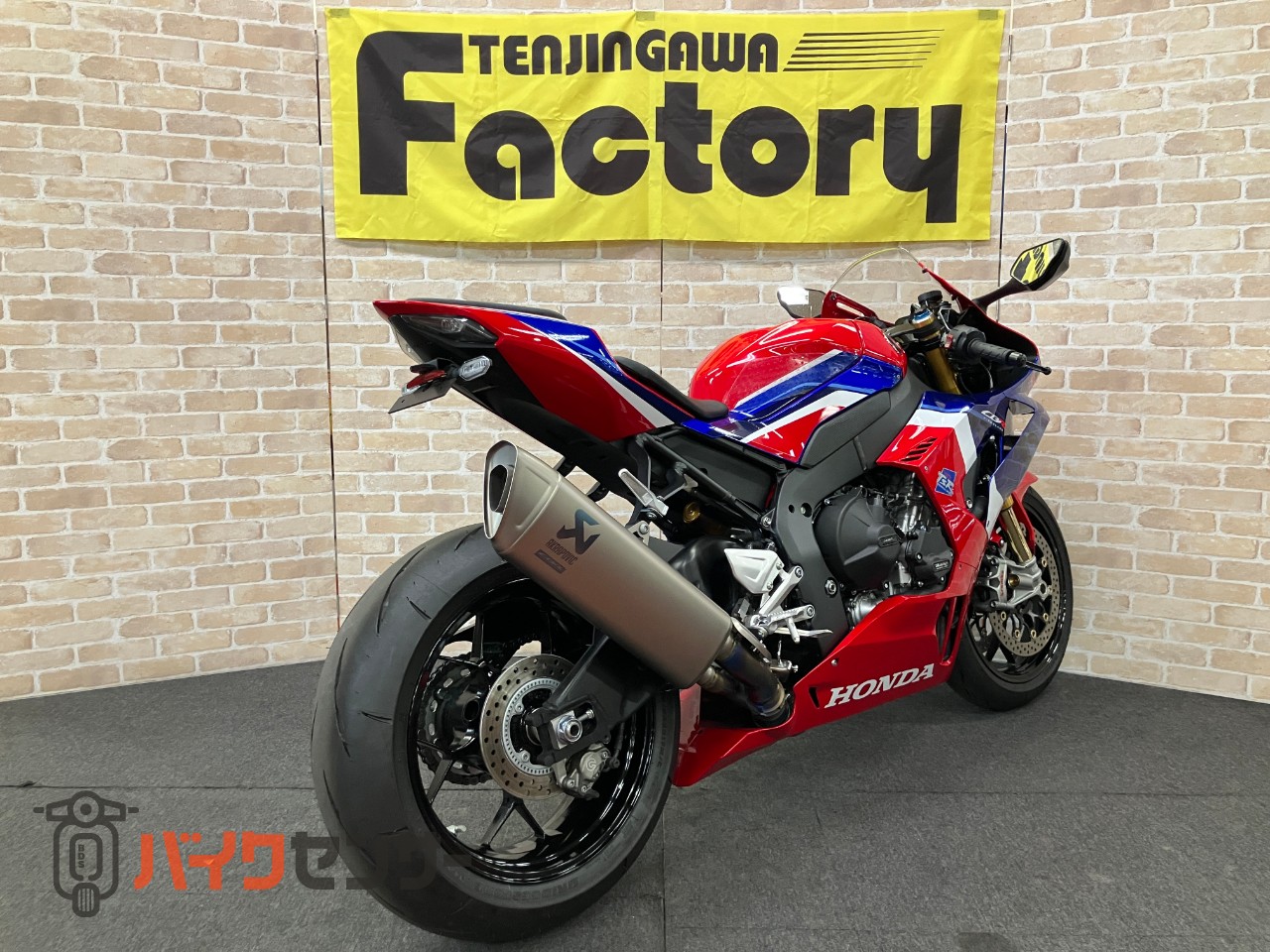 CBR1000RR-R　SP GBレーシングカバー　コアガード　フェンダーレス_4