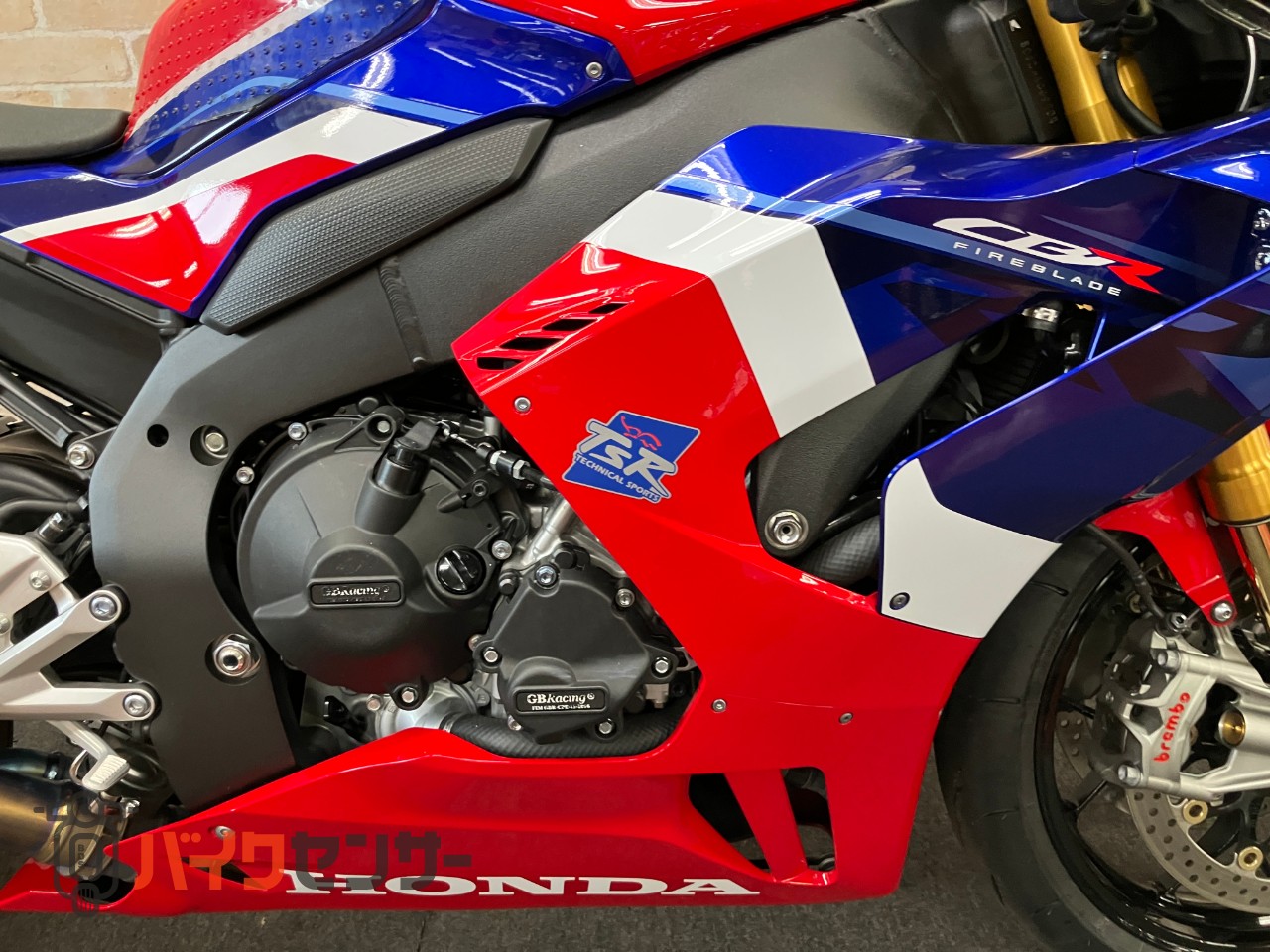 CBR1000RR-R　SP GBレーシングカバー　コアガード　フェンダーレス_8