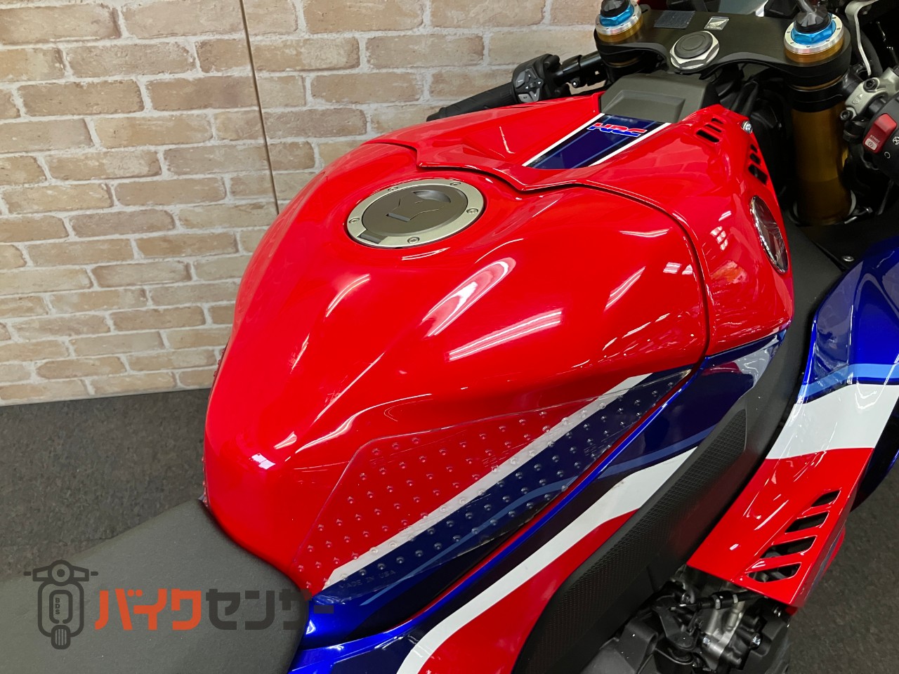 CBR1000RR-R　SP GBレーシングカバー　コアガード　フェンダーレス_16