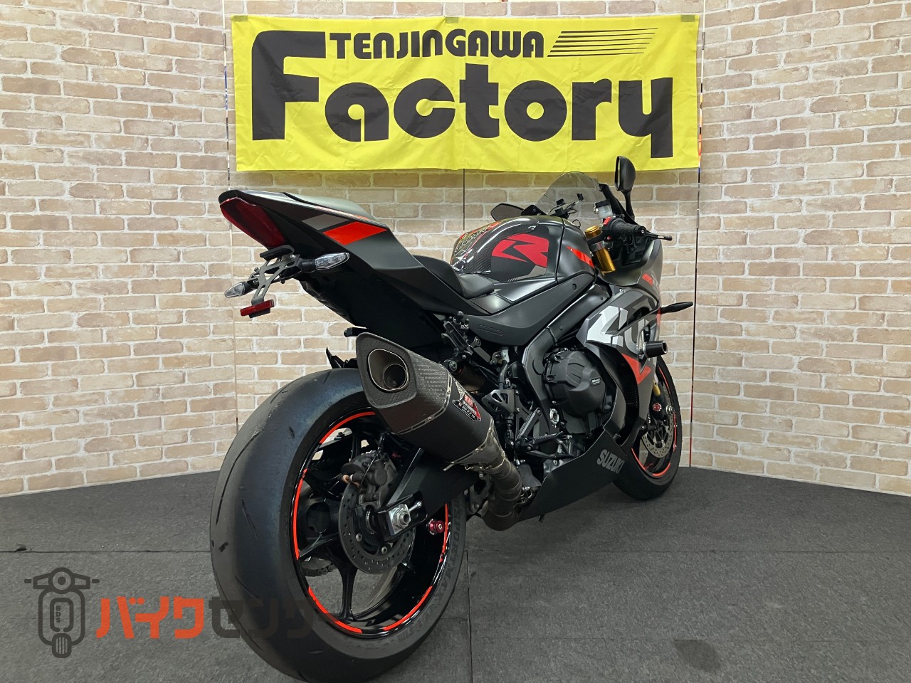GSX-R1000R　最終モデル　GBレーシングカバー　ヨシムラスリップオン　コアガード　ハンドル　スクリーン　インナーフェンダー等カスタム_4