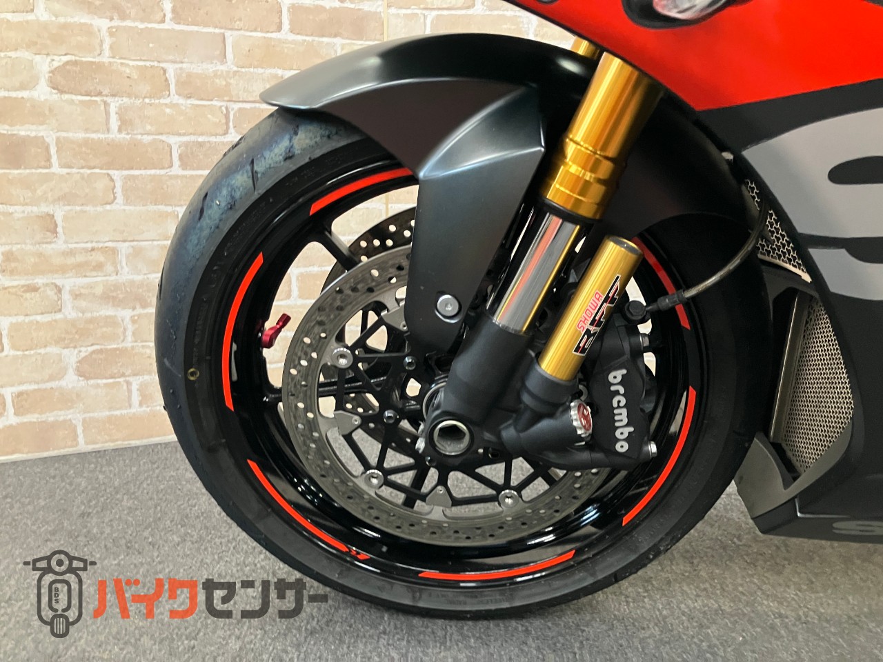 GSX-R1000R　最終モデル　GBレーシングカバー　ヨシムラスリップオン　コアガード　ハンドル　スクリーン　インナーフェンダー等カスタム_23