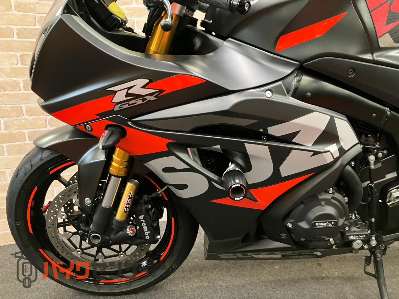 GSX-R1000R　最終モデル　GBレーシングカバー　ヨシムラスリップオン　コアガード　ハンドル　スクリーン　インナーフェンダー等カスタム_24