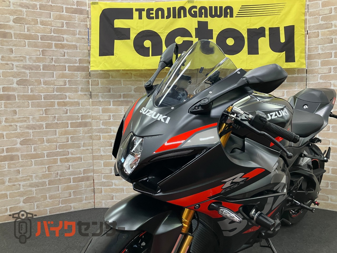 GSX-R1000R　最終モデル　GBレーシングカバー　ヨシムラスリップオン　コアガード　ハンドル　スクリーン　インナーフェンダー等カスタム_29